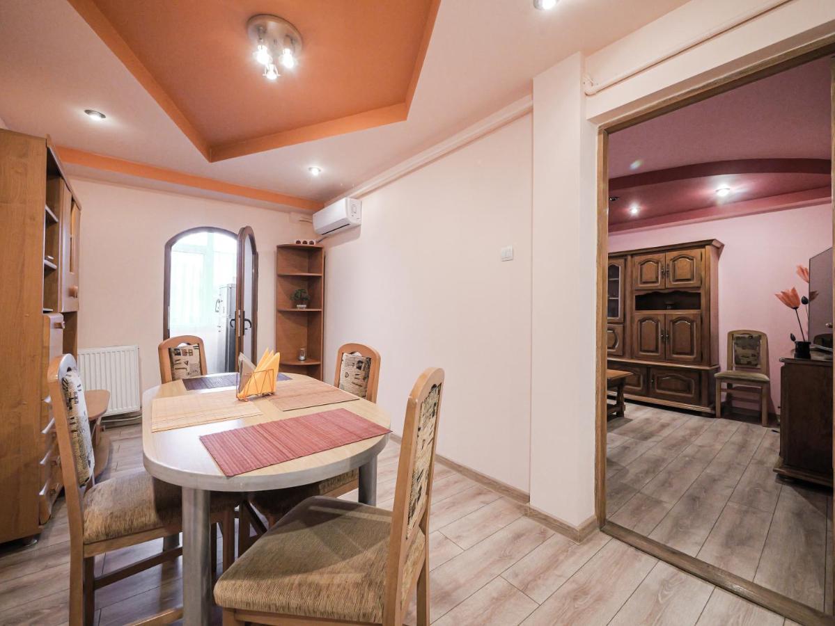 Luxury Ultracentral Curtea de Argeş Zewnętrze zdjęcie