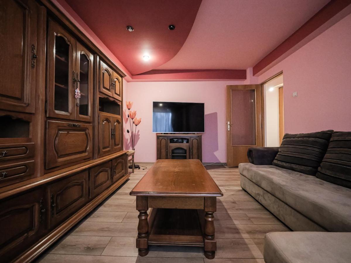 Luxury Ultracentral Curtea de Argeş Zewnętrze zdjęcie