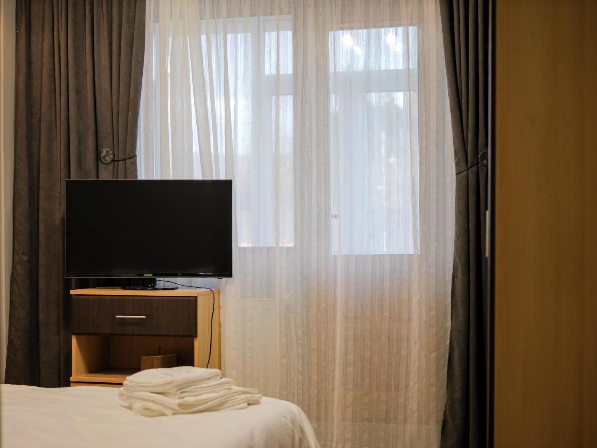 Luxury Ultracentral Curtea de Argeş Zewnętrze zdjęcie
