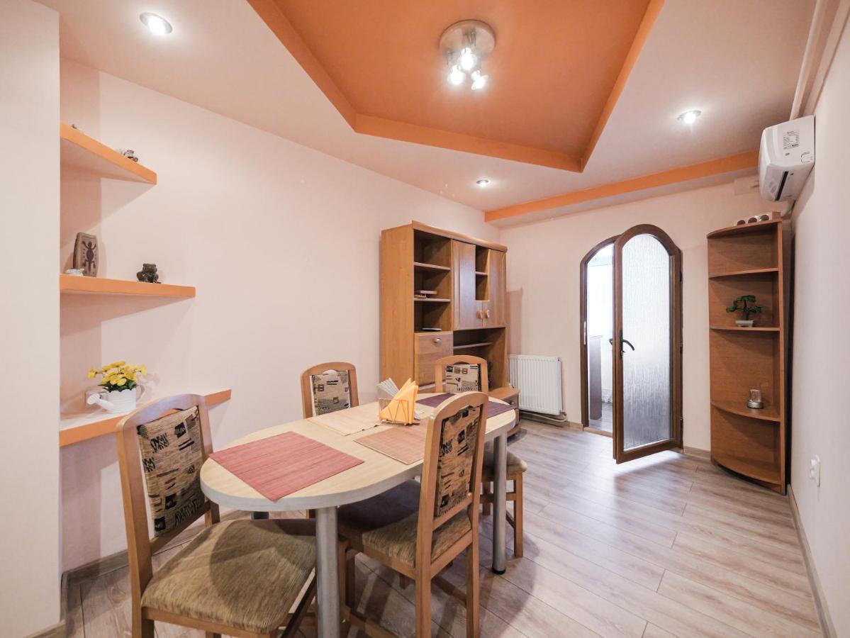 Luxury Ultracentral Curtea de Argeş Zewnętrze zdjęcie