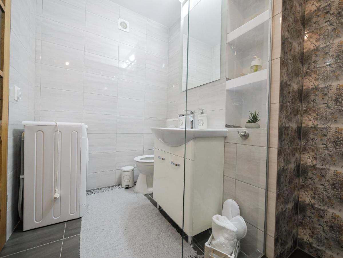 Luxury Ultracentral Curtea de Argeş Zewnętrze zdjęcie