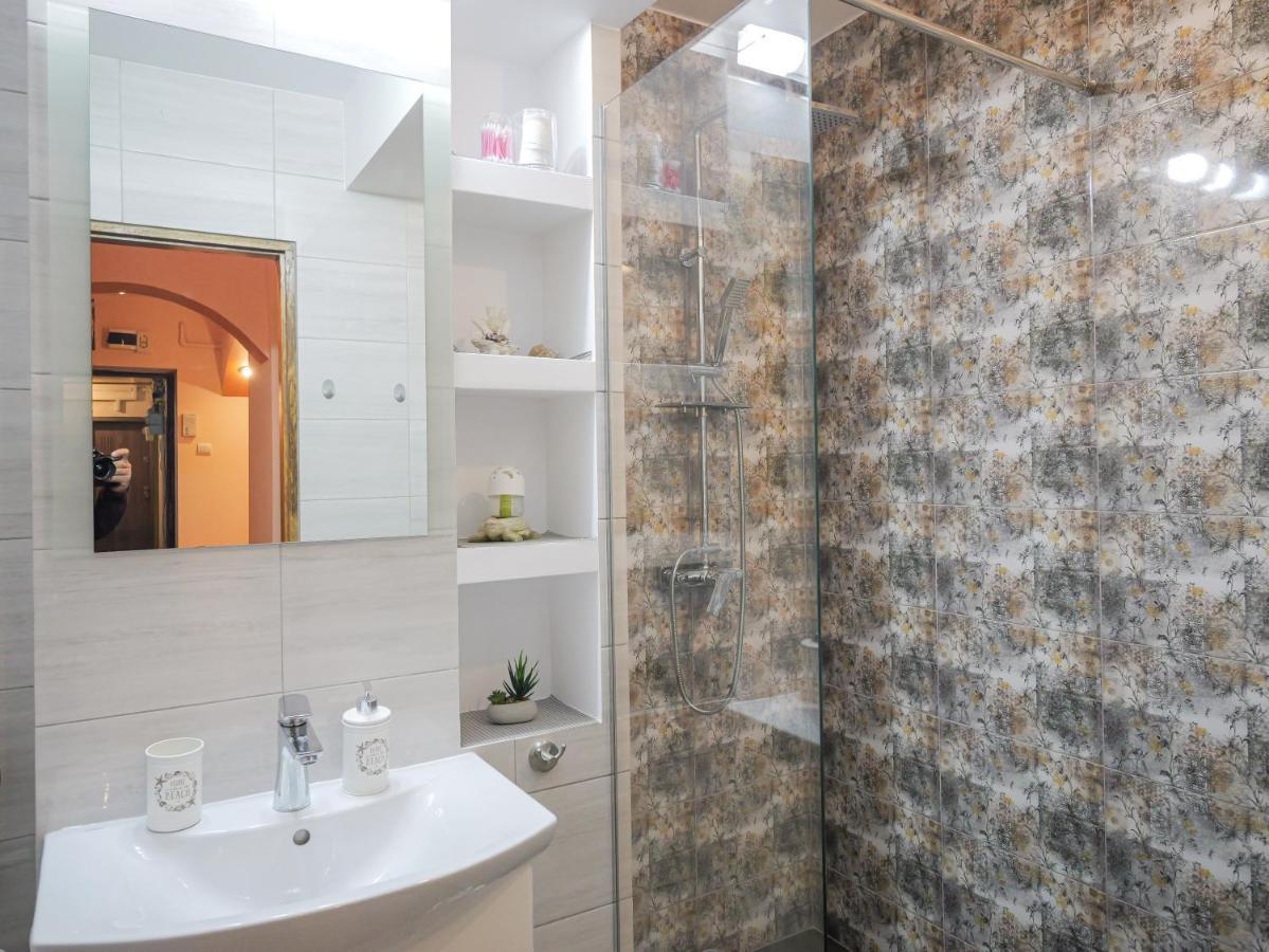 Luxury Ultracentral Curtea de Argeş Zewnętrze zdjęcie